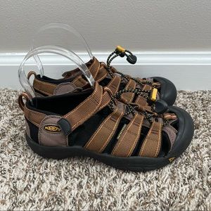 Keen Waterproof Brown Hiking Sandals Big Kids Size 6 *See Description*